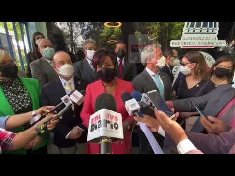 Josefa Castillo inaugura centro de atención para usuarios de la Superintencia de Seguros